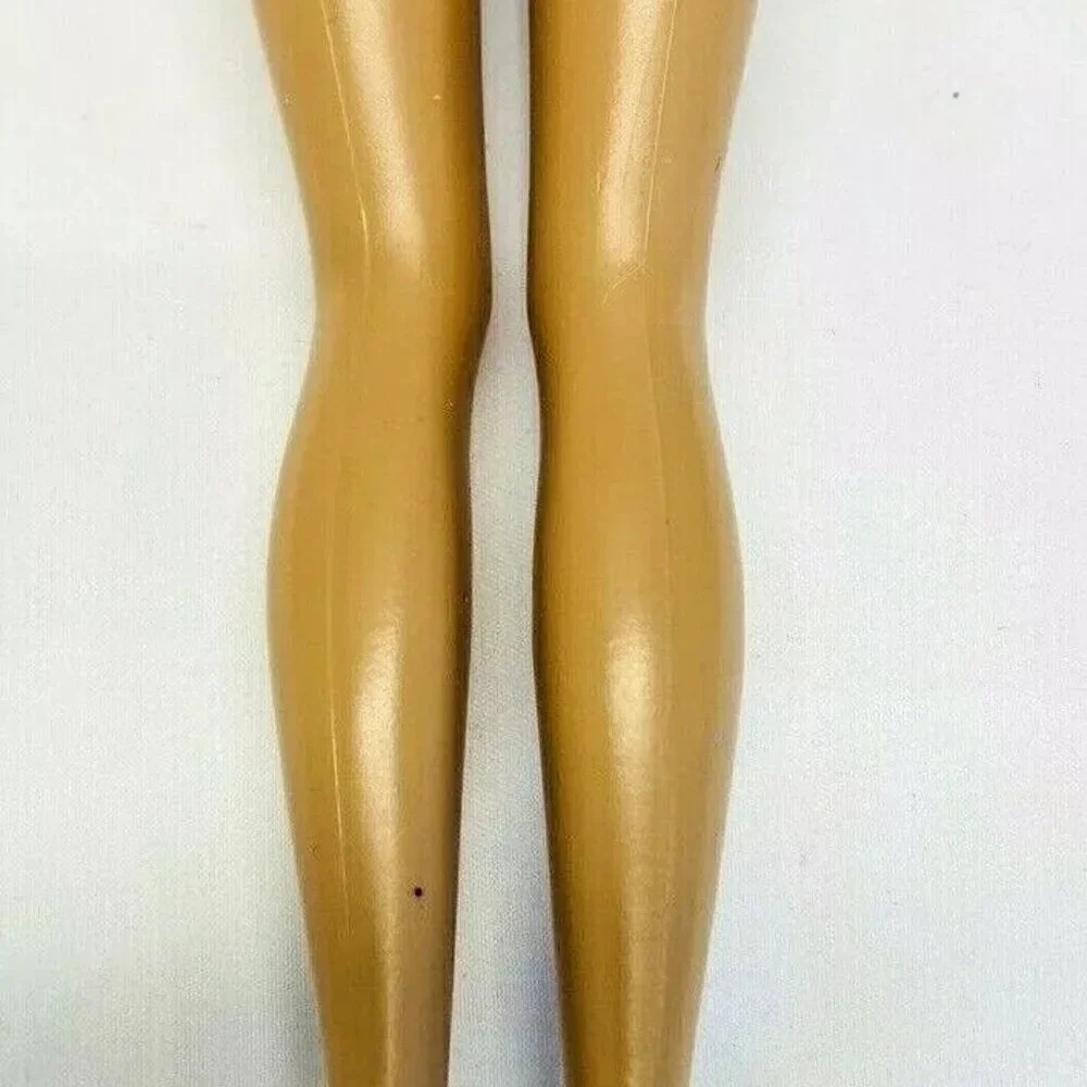 MATTEL BARBIE Blonde Hair Blue Eyes Bodysuit Skirt Outfit 12" Tall - Picture 12 of 13